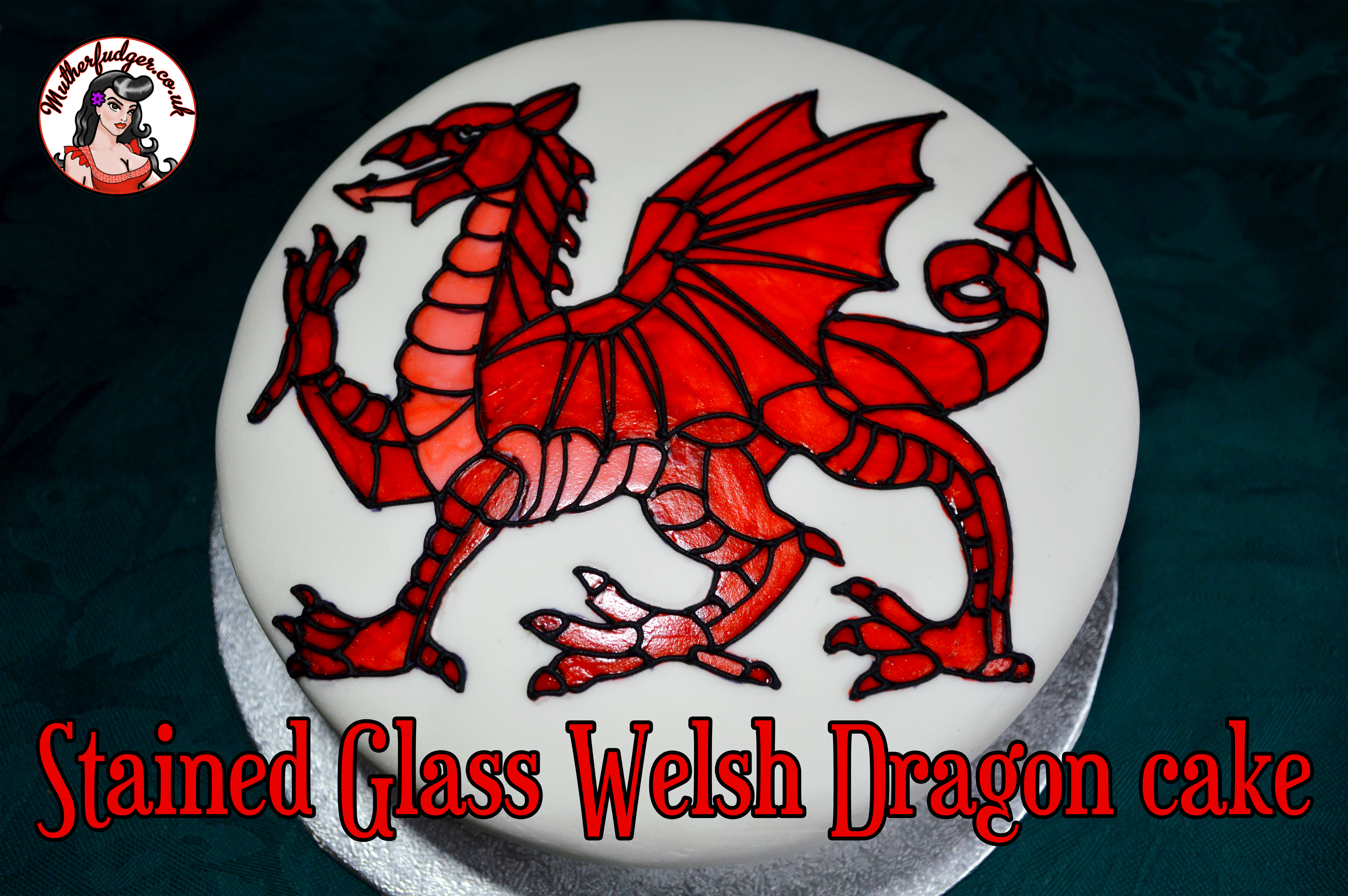 https://www.mutherfudger.co.uk/wp-content/uploads/2014/06/stained-glass-welsh-dragon-cake.jpg