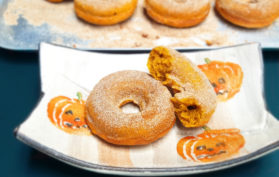 Baked Pumpkin Spiced Donuts